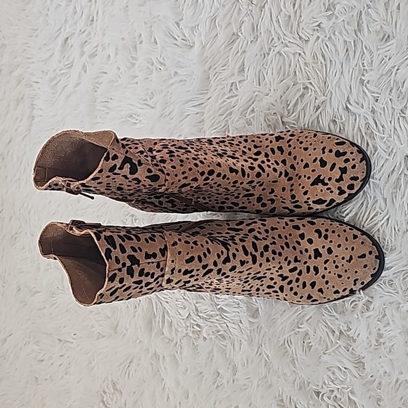 Gibson Latimer cheetah print ankle booties - Picture 5 of 8